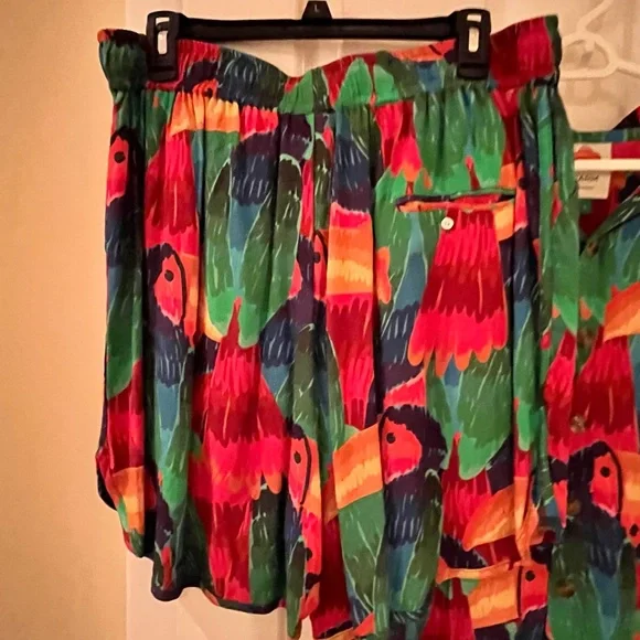 Farm Rio Unisex Co-ord Short Set - Picture 9 of 16